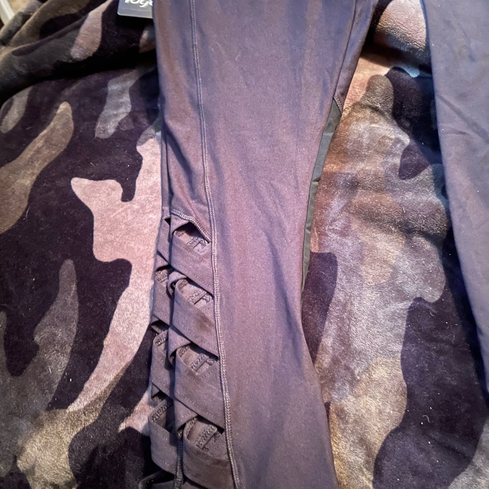 New with tags leggings